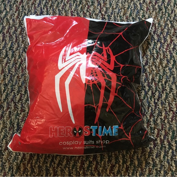 Herostime Spider-Man Suit - Picture 2 of 15